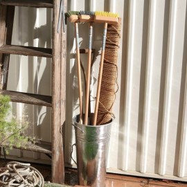 Deck brush