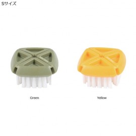 Flexi cross brush